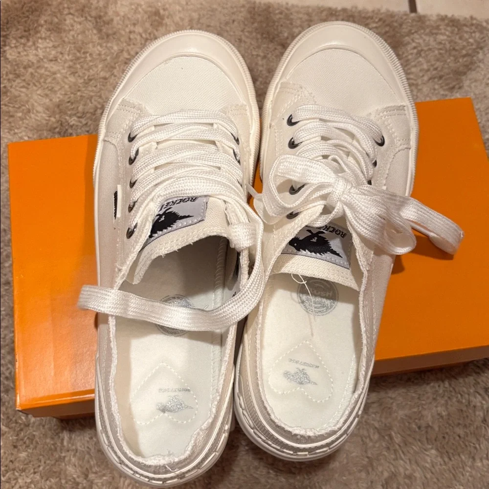 NWT ROCKET DOG Jazzin White Canvas Sneakers tennis shoes 8.5 - Picture 3 of 12